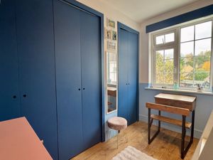 Photo 5- click for photo gallery